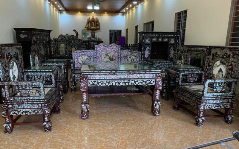 Trường kỷ tam sơn gỗ cẩm lai cẩn ốc đỏ