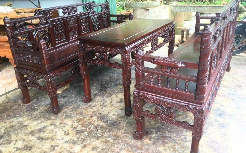 Trường kỷ song tiện Huế