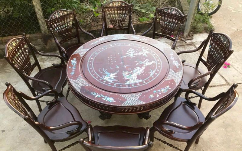 Bàn ăn bàn cù lá ghế rẻ quạt